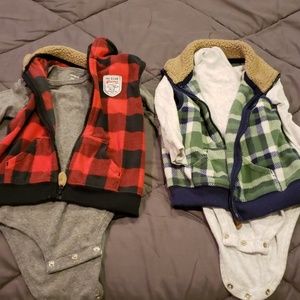 2 sets of vests and onesie